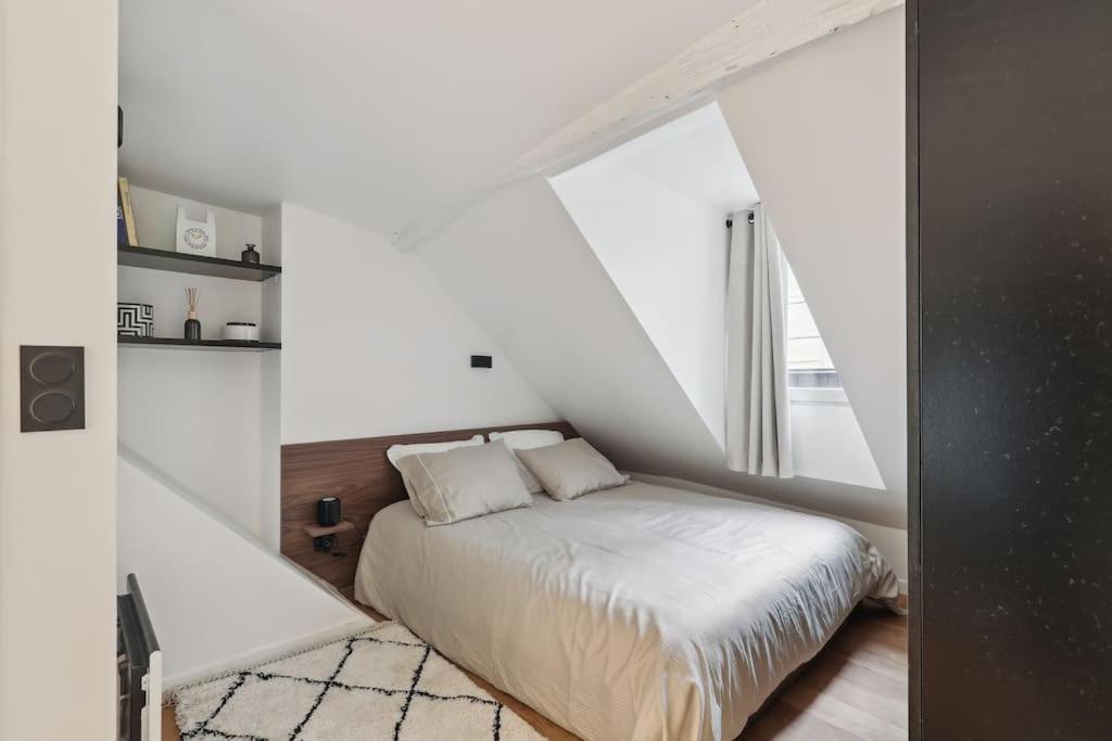 Ferienwohnung Duplex Parisien Pres Du Louvre Exterior foto